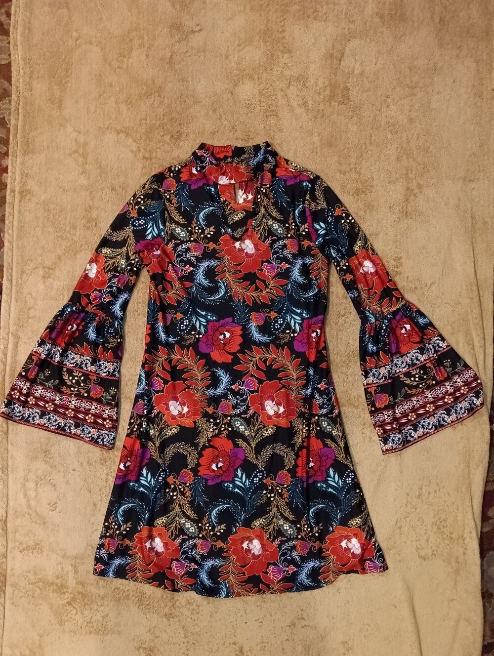 Cocomo Multi Boho Floral Keyhole Long-bell Sleeve Dress Red and Purple - Picture 3 of 5